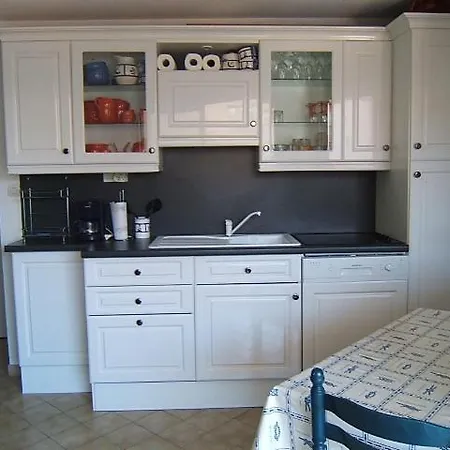4 Pers, 1 Chambre, Terrasse, Piscine Et Parking A 50m De La Mer -ref Jaca113 Appartamento